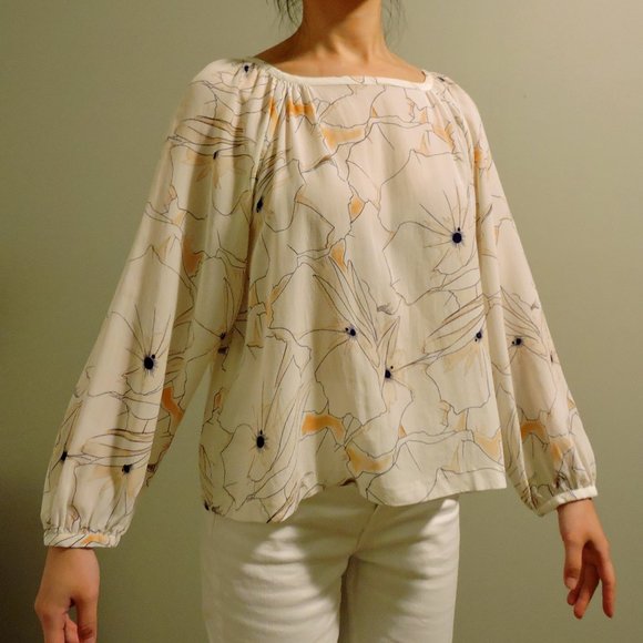 Club Monaco Silk Blouse with Balloon Sleeves & Floral Design, P/S - Picture 4 of 7